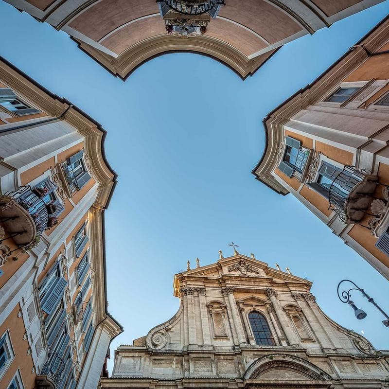 Samsung 65" 4K QLED Smart TV image 2