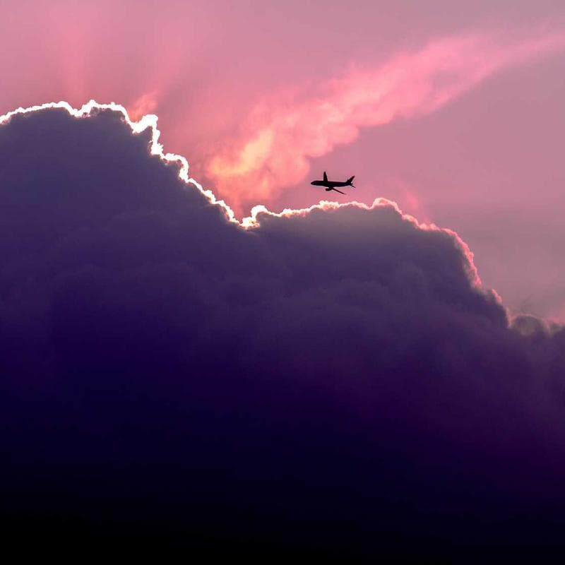 Samsung 65" 4K QLED Smart TV image 3